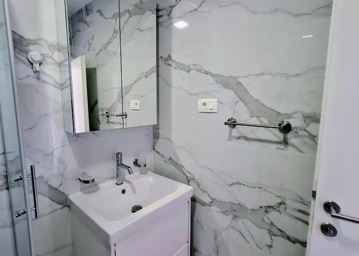 Nyaraló Puntina, Bibinje