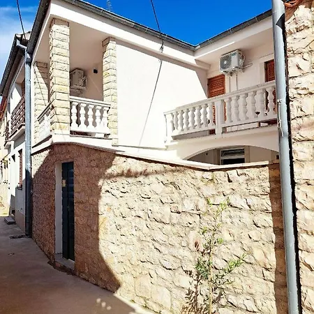 Puntina, Ferienhaus Bibinje