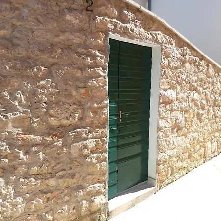 Ferienhaus Puntina, *