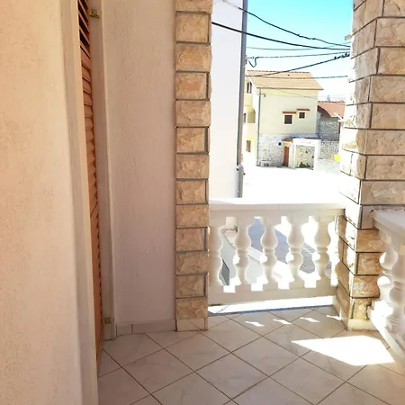 Puntina, Ferienhaus Bibinje