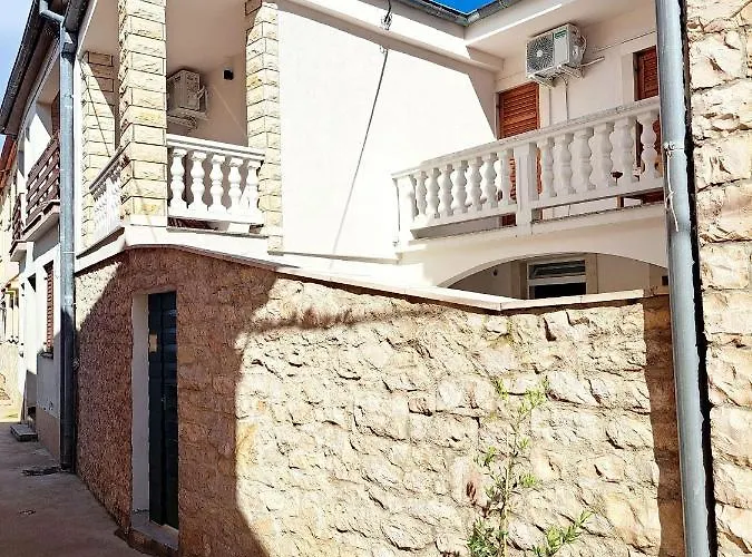 Puntina, בית נופש ביבינייה